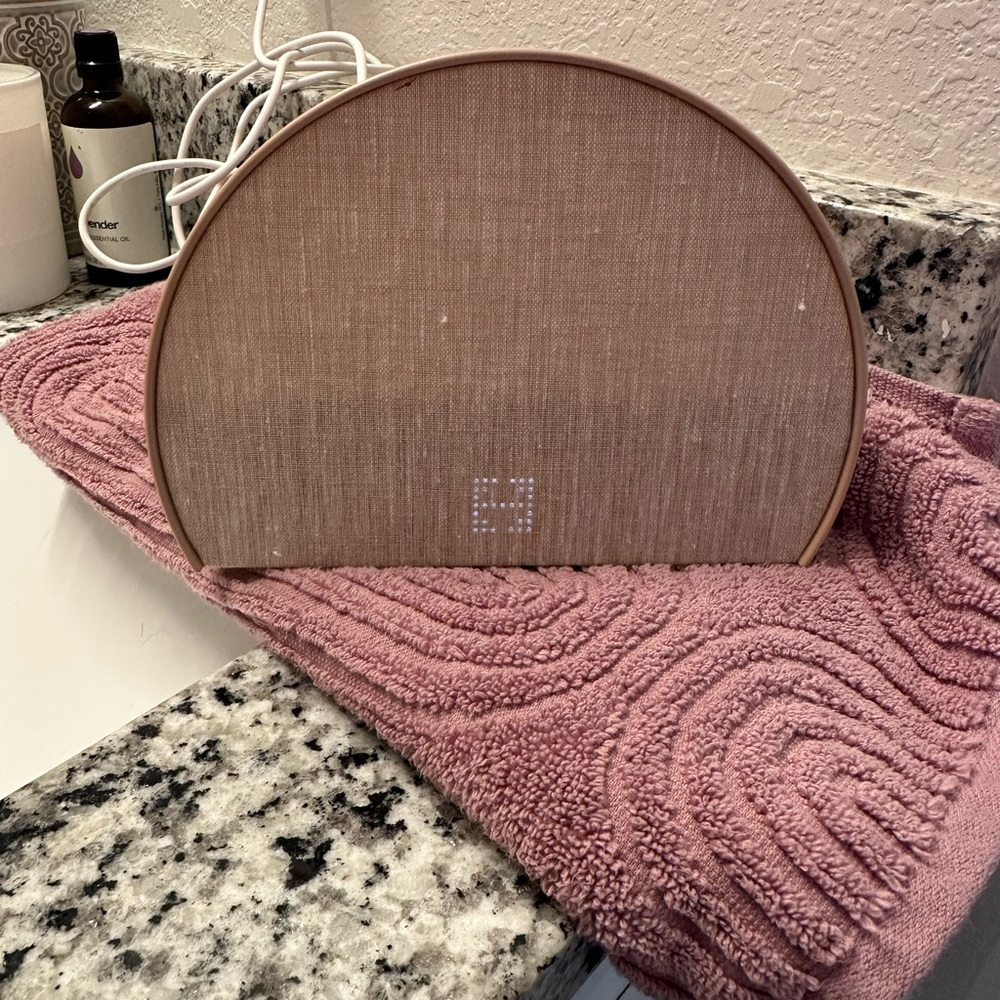 Hatch Restore 2 latte (sold out)